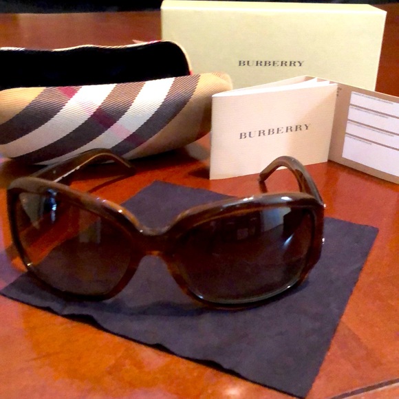 BURBERRY SUNGLASSES - Picture 1 of 10